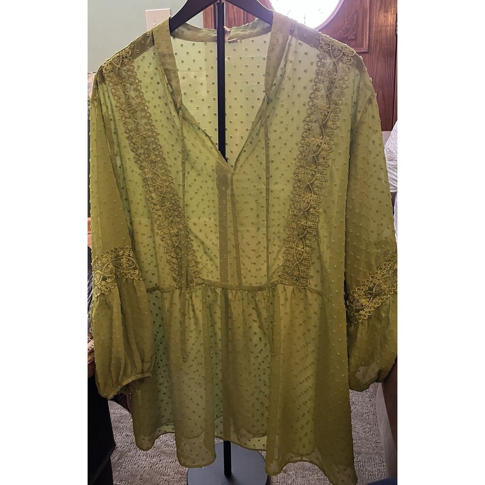Women’s Cato Plus Size Lime Green Sheer Top With Raised Polka Dots &Lace26/28 4X